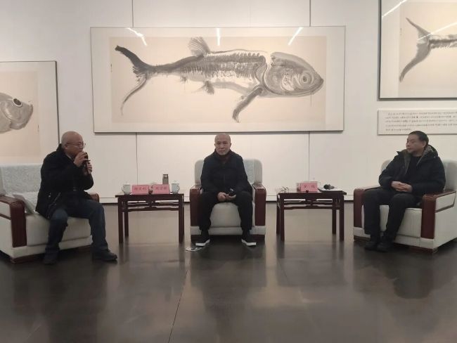 笔墨铸魂 鱼游新境——“周京新:有鱼”艺术分享会综述