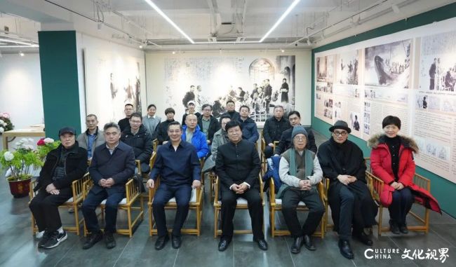 孔维克《大道传薪——民族复兴伟业》组画主题性创作文献展暨学术研讨会在京举行