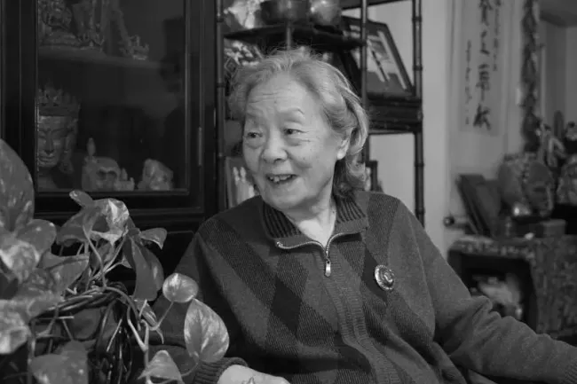 著名重彩画家、美术教育家、中央美术学院教授蒋采苹昨日逝世,享年92岁