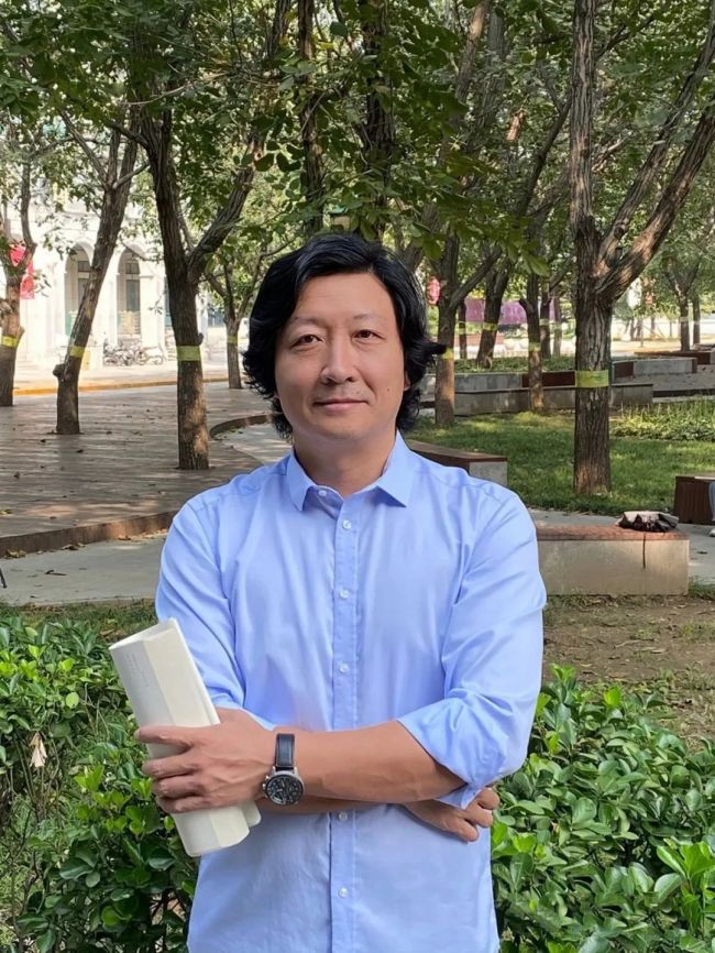 策展人谈丨张淳:济南国际双年展关于个体生命面对科技的自处与反思