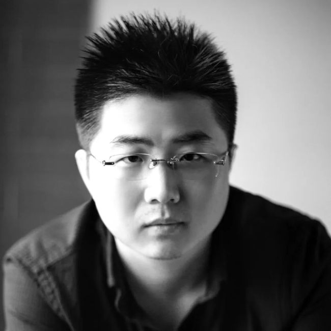 李洋个人生活照.jpg