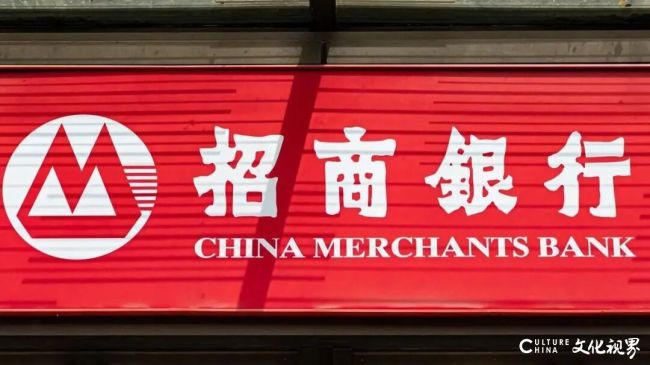 招行“加班论”，交行“乌龙指”，华夏“降薪拷问”……上市银行年报季成舆论“翻车”现场