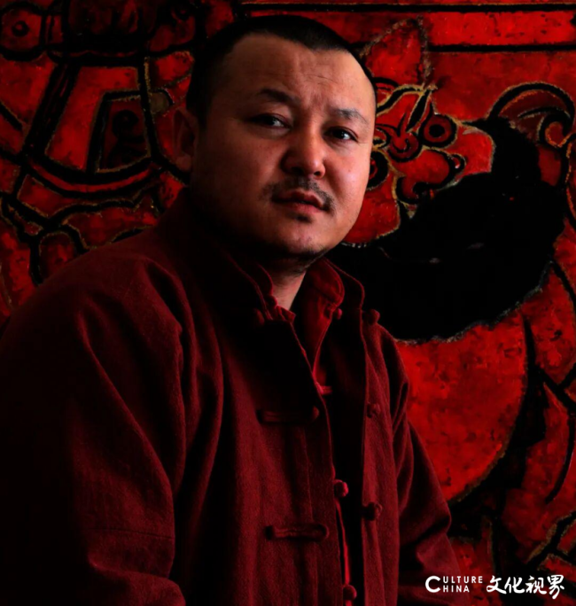 【DeepSeek谈艺】马飞龙·油画 | 以热烈沉实的笔触，去贴近与感受大地深处的脉动