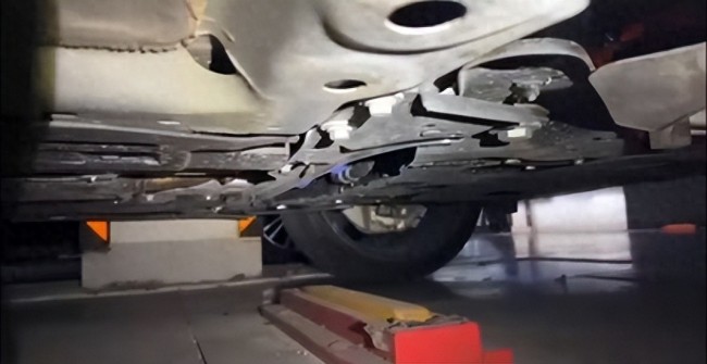 天天3·15丨底盘异响故障不断、投诉频发，销量同比暴跌66%，沃尔沃XC60深陷质量与售后双重危机