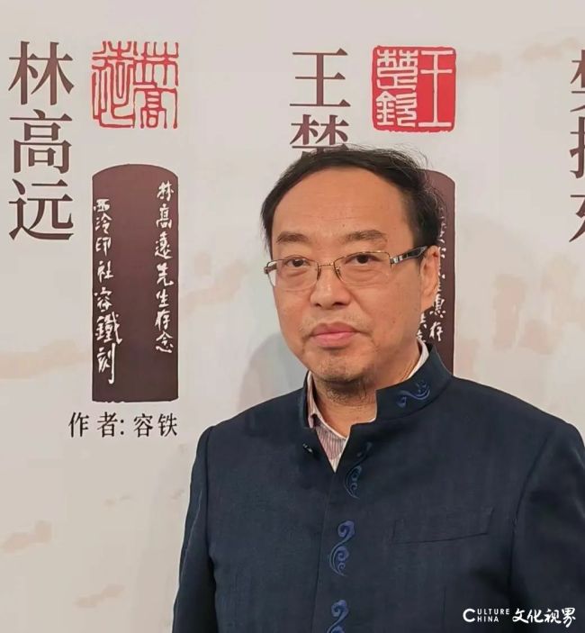 容铁向北京市文联捐赠书画作品，捐赠仪式昨日在京举行