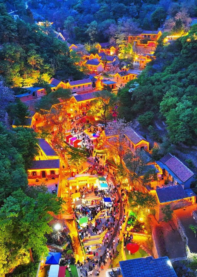 零门槛免票8天！淄博文旅的“亏本账”，藏着大格局