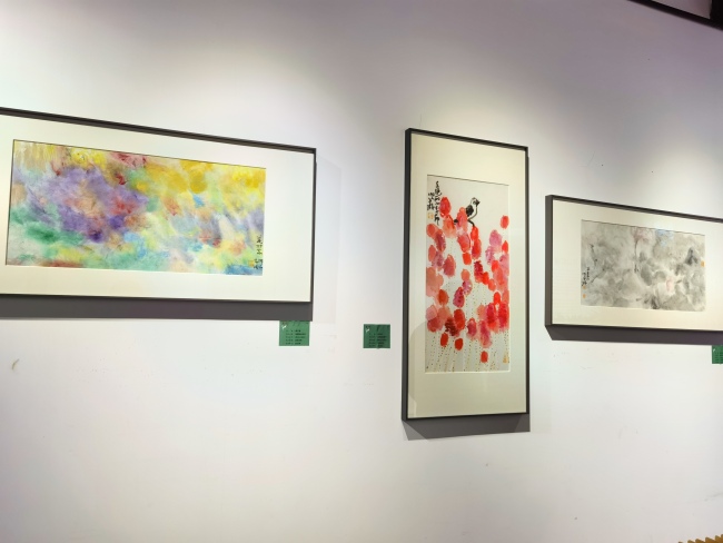 “留云——陈子游写意花鸟作品展” | 不拘于鸟的结构与花的形态，在宣纸上碰撞出生命的激情