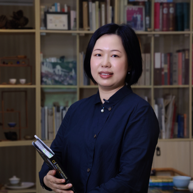 罗寒蕾、于理、罗玉鑫、陈川、林凯虹“广东工笔画的发展生态与审美追求”讲座在山东艺术学院举行
