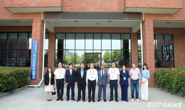 岐黄扬帆出海,中泰携手筑台——山东力明科技职业学院与泰国格乐大学签约揭牌,共建中医药国际合作基地