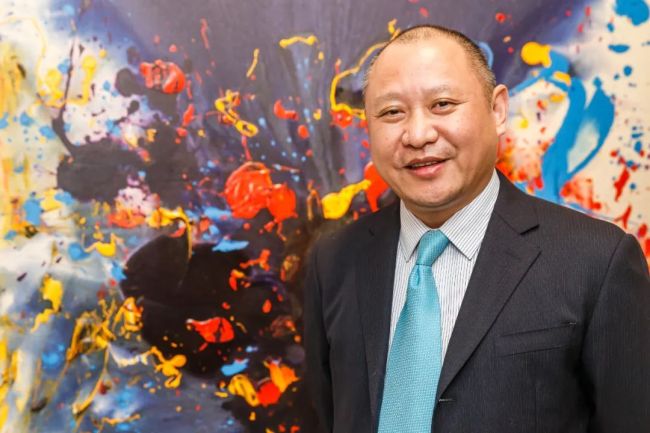 【春节好眼福】李磊领衔，“花好月圆——中国装置艺术展”昨日亮相马德里，点亮2026年“欢乐春节”
