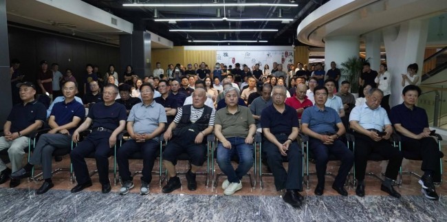 “传统 溯源 传承——于茂阳 刘光 郑训佐 杨亮 刘金锋 杨国栋 王书峰 翟圣亮书法作品展”昨日在济南开幕