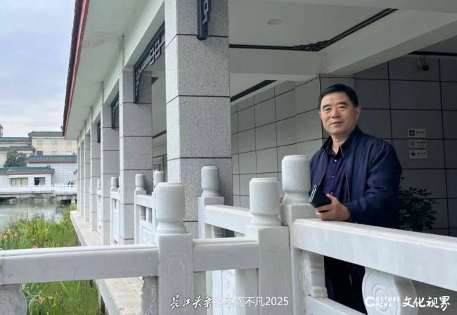 【DeepSeek谈艺】张家会·牡丹写生丨花朵绽放是生命蓬勃的舒展,枝叶俯仰是岁月沉淀的从容