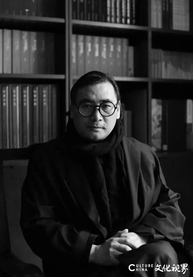 刘万鸣说“意笔精微”