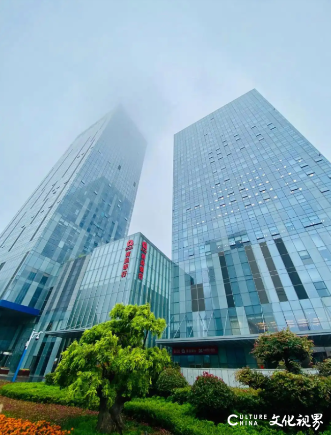 青岛银行落地青岛市首笔蓝色金融标准认定贷款，精准滴灌海洋生物医药产业