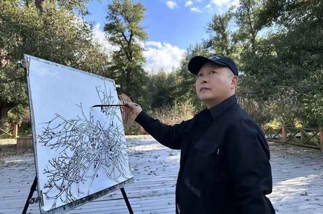 大景花鸟蕴诗情——郑瑰玺笔下森林万物的生生之境