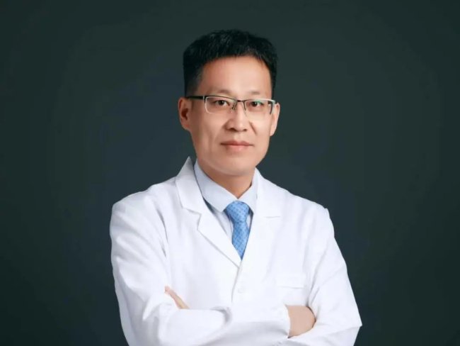 与时间赛跑的“护脑人”——记临沂市医药卫生重点学科带头人、临沂市第三人民医院神经内科二病区主任郝丕达
