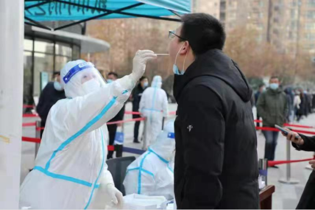 汉中500多名医护人员支援西安经开区“疫”往无前