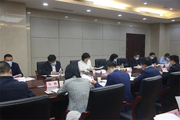 陕西省委统战部理论学习中心组召开学习会议
