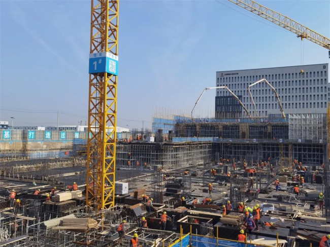 西安咸阳国际机场三期扩建工程信息中心主体结构 提前一个月封顶
