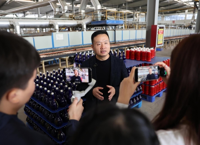 你听，千年耀州窑发出了新声音