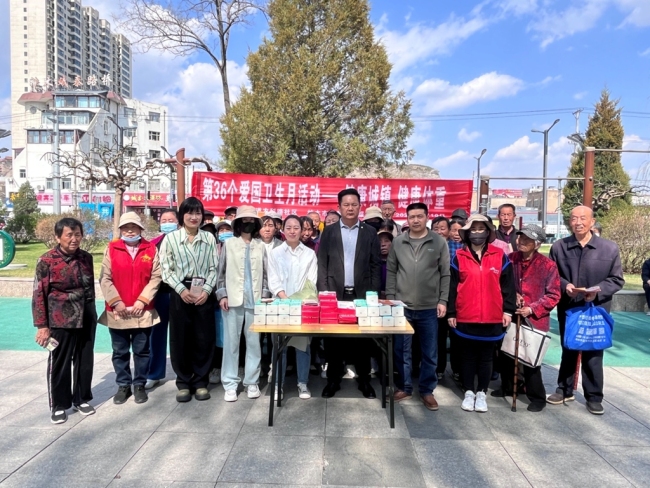 陕西神木市农科路社区开展第36个爱国卫生月科普宣传活动
