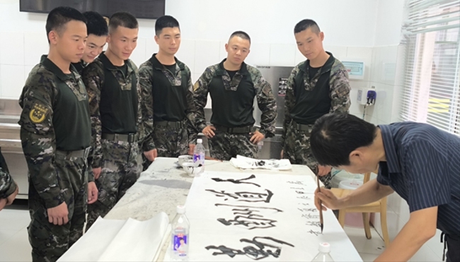 喜庆“八一” 拥军情浓——眉县举行庆祝“八一”建军节双拥纳凉晚会
