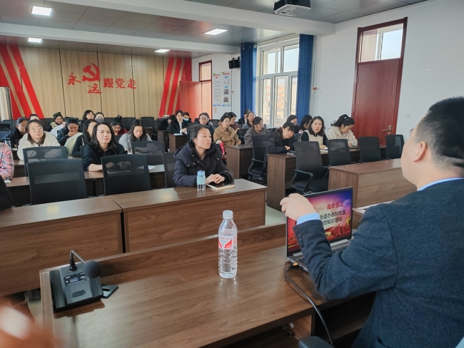 神木市应急管理局走进迎宾路街道各社区开展安全生产宣传教育“五进”活动