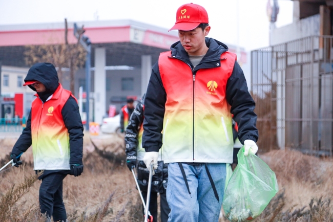 一片志愿红！“勤团团”这样践行“雷锋精神”