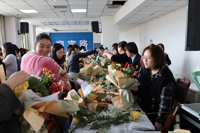 神木市迎宾路街道妇女节系列活动精彩放送