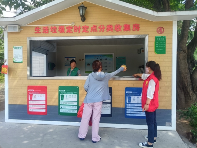 铜川市扎实开展第三届全国城市生活垃圾分类宣传周活动