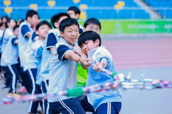 西奥体育综合实践活动首次单场破千人！“体育+科技+心理教育”开启身心多重成长之旅！