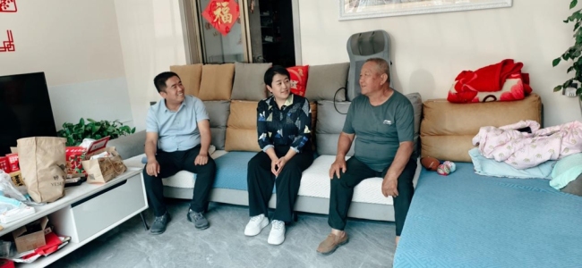 榆林市横山区冯家峁村：走访慰问老党员 组织关怀暖人心