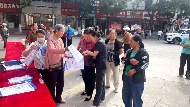 清涧法院“6·26”禁毒宣传：拒毒防毒万家安，全民齐心斩毒爪