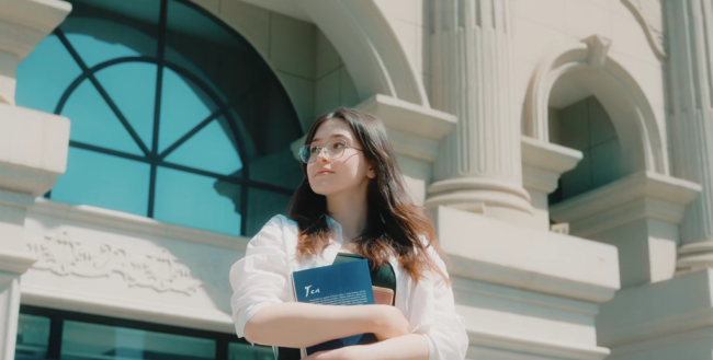 Russian Student Daria: Xi'an International University(XAIU) Is a Bridge Connecting the World