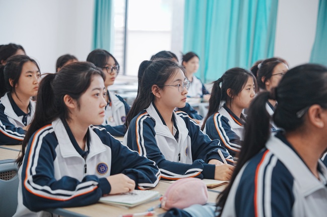 4小班教学.jpg