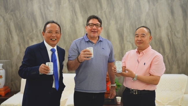 中国健康饮品百草饮走向中美洲巴拿马 联合总冠名2026第21届巴拿马全球春晚