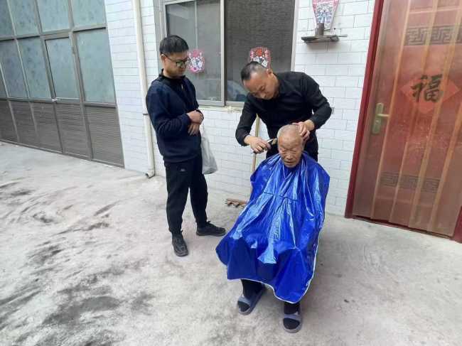 眉县常兴镇：枝叶关情 服务暖心——驻村工作队贴心服务群众纪实