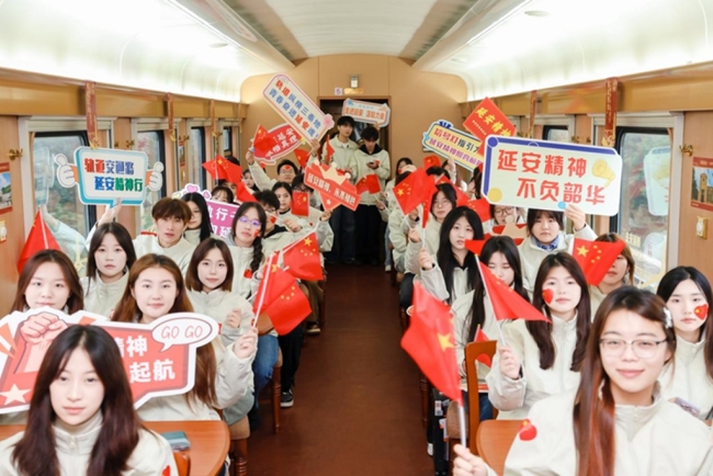 西安交通工程学院700名师生赴延安开展“到延安去”•三秦学子圣地行实践教育活动