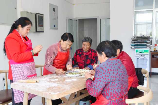 宜君:千张老人笑脸映照“孝治答卷”