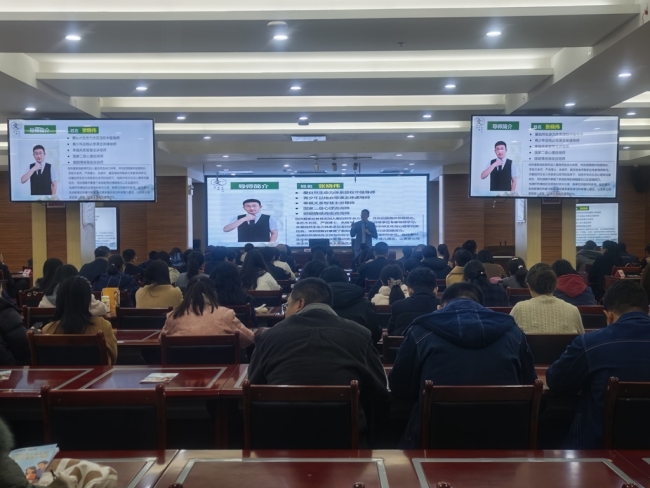 陕西靖边县举办“传承好家风 共建文明城”主题宣讲活动