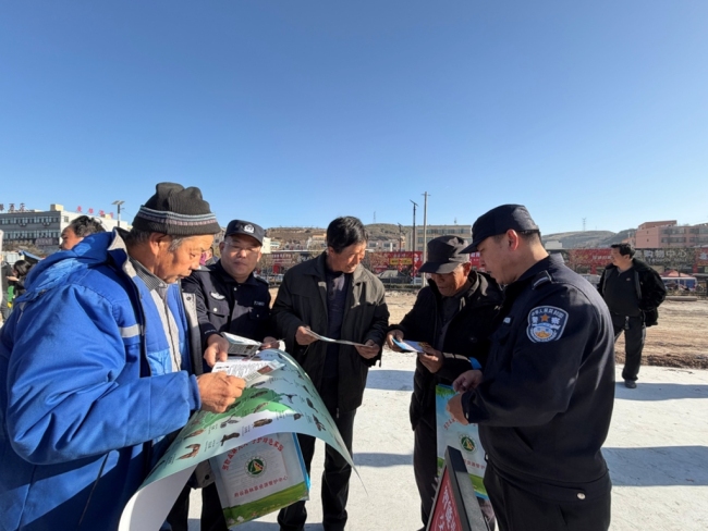 陕西府谷县庙沟门派出所:反诈禁毒筑牢安全线 移风易俗培育新风尚