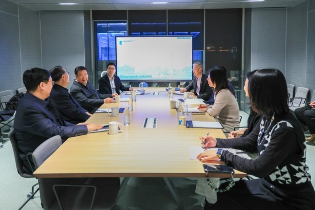 中国教育国际交流协会刘利民会长一行调研西安欧亚学院国际化校园建设与办学情况