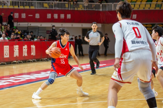 WCBA常规赛:陕北篮球热潮起!陕西榆林天泽主场首战展风采