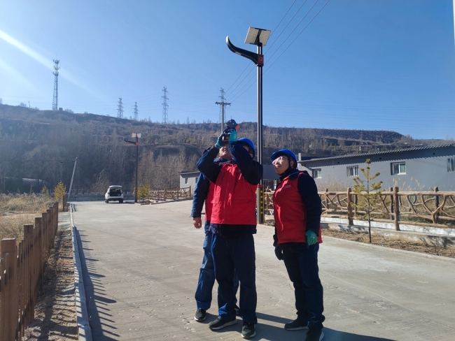 神木供电公司:迎峰度冬保供电 真诚服务暖民心