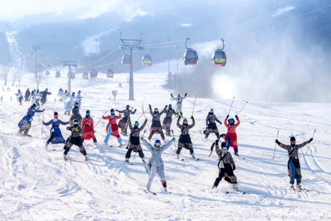 雾凇之都 滑雪天堂 吉林市冰雪主题推介会在西安举办