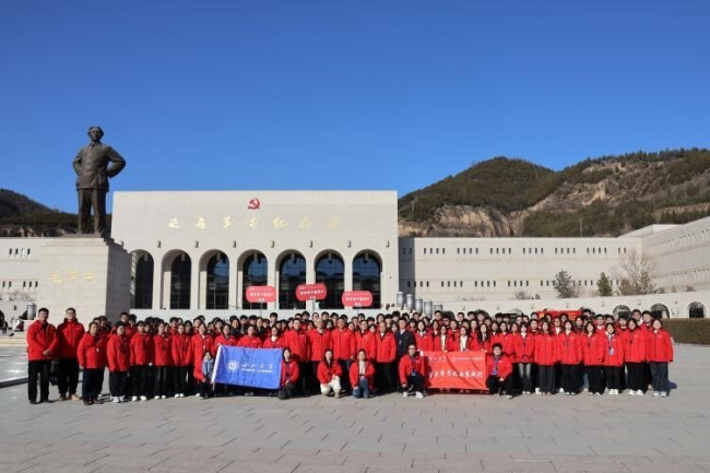 西北大学学子赴延安开展红色主题实践活动