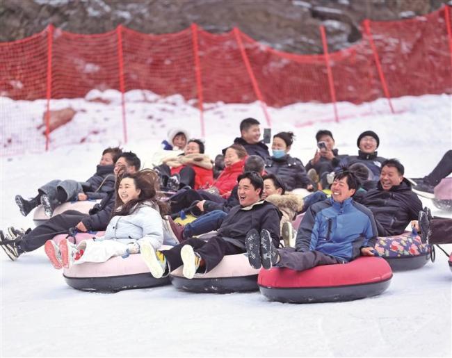 “冰雪游”激发文旅消费动能