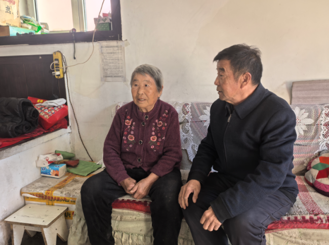 神木市马镇镇开展取暖安全“敲门行动” 保障群众安全过冬