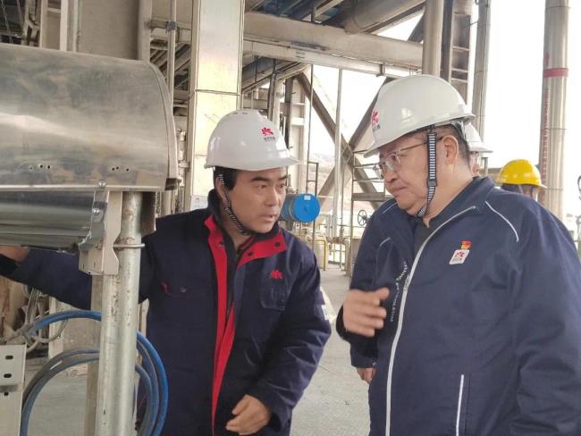 延能化公司纪委书记郭建国到电仪中心开展安全环保包联履职检查