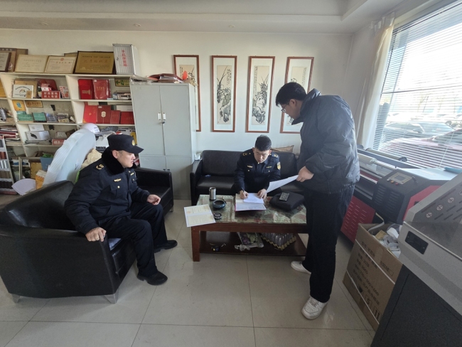 陕西靖边：守护文化市场平安